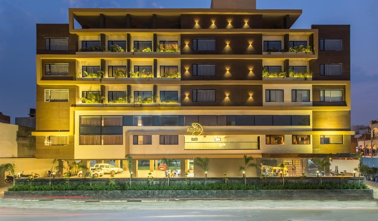 Hotel Abika Elite Ujjain Exteriör bild